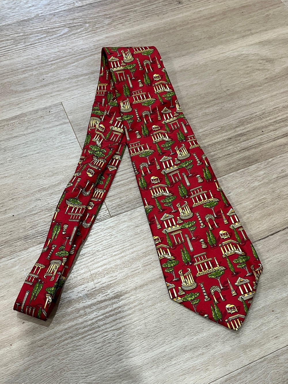 SALVATORE FERRAGAMO Gold Red Greek Architecture 100% Silk Tie